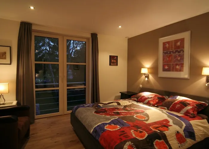 White Pearl Bed and breakfast 3*